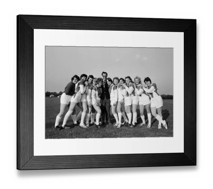Framed Print : The eleven ladies of the British Independent Football team have just come back from Italy