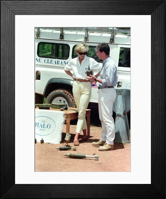 Framed Print : Diana, Princess of Wales during her four day British Red Cross mission to highlight Framed Print : Diana, Princess of Wales during her four day British Red Cross mission to highlight