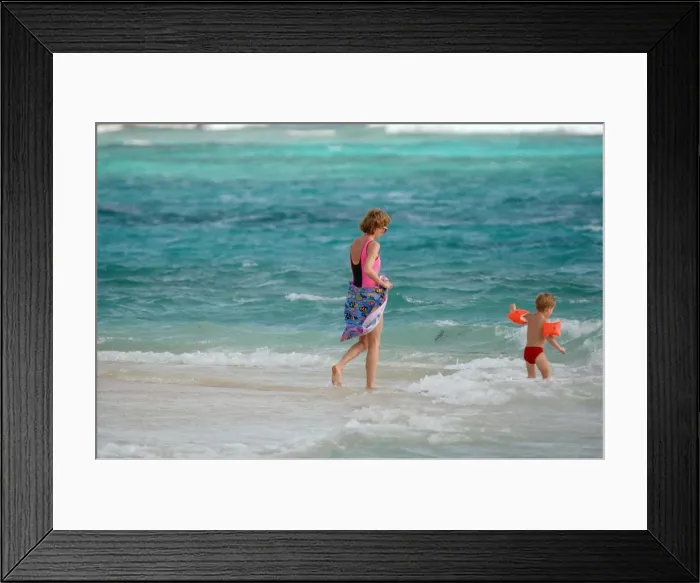 Framed Print : Diana, Princess of Wales on holiday with her son Prince Harry on the British Virgin