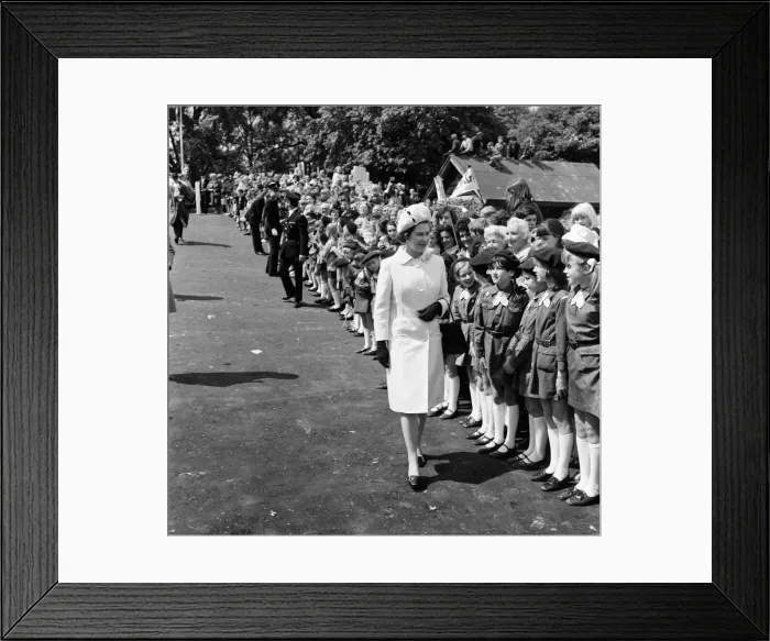 Framed Print : Queen Elizabeth II visits Maldon, Essex, which is today celebrating the 800th Anniversary