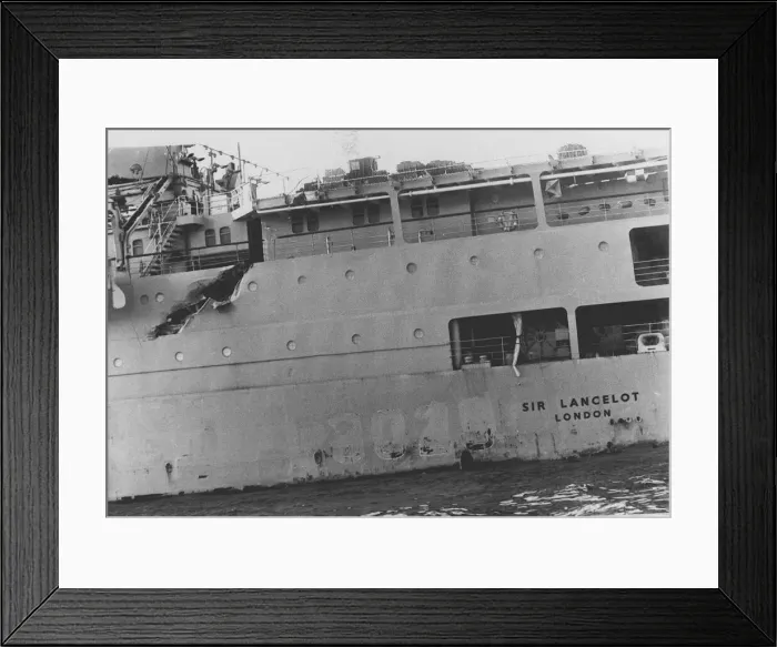 Framed Print : FALKLANDS WAR TASK FORCE - 1982, HMS SIR LANCELOT Framed Print : FALKLANDS WAR TASK FORCE - 1982, HMS SIR LANCELOT