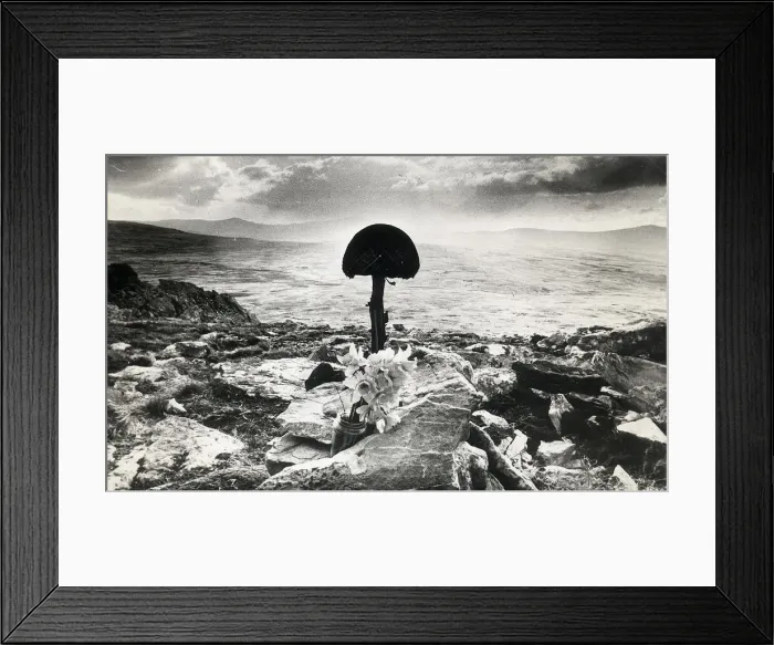 Framed Print : Sergeant Ian MacKays grace on The Falklands Framed Print : Sergeant Ian MacKays grace on The Falklands