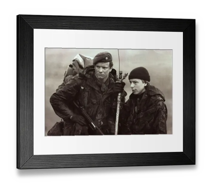 Framed Print : Colin Firth filming in Tumbledown'the story of Lieutenant Robert Lawrence (l)