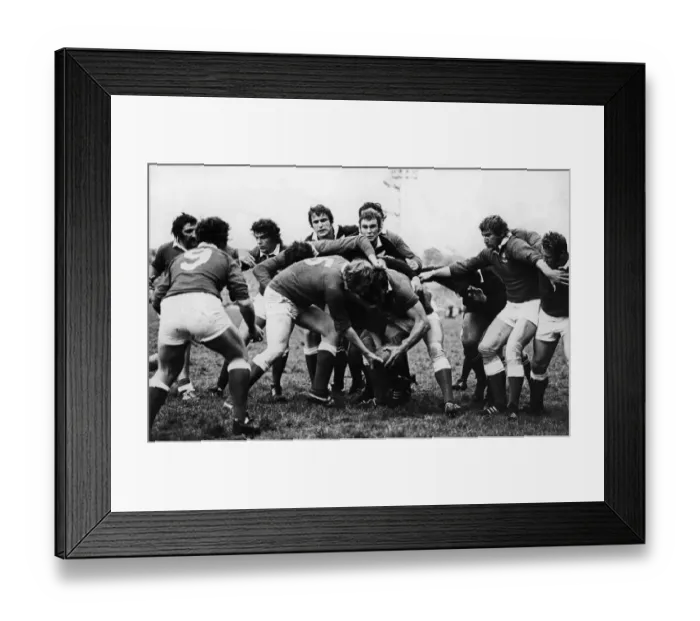 Framed Print : Llanelli RFC v New Zealand. Part of New Zealands 1972-73 tour of the Northern