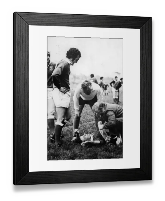 Framed Print : Llanelli RFC v New Zealand. Part of New Zealands 1972-73 tour of the Northern Framed Print : Llanelli RFC v New Zealand. Part of New Zealands 1972-73 tour of the Northern