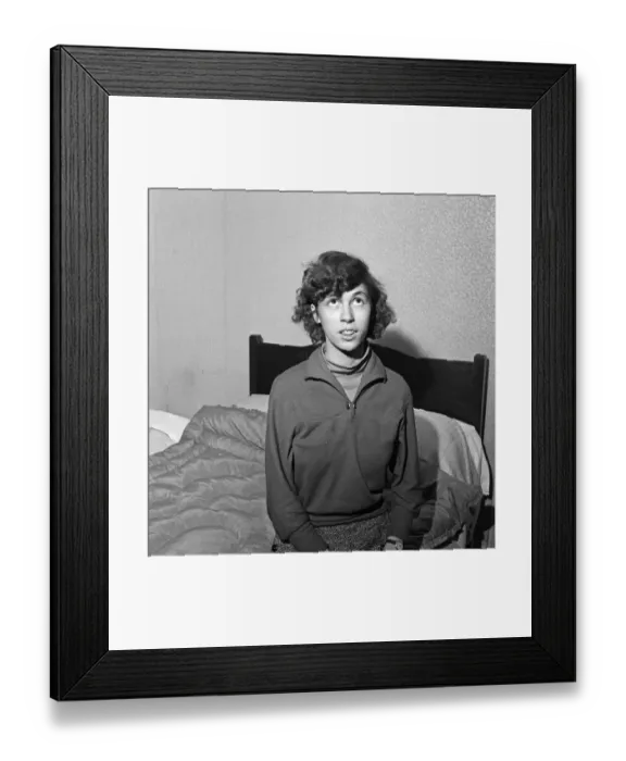 Framed Print : Shirley Hitchings, aged 15, of Wycliffe Road, Battersea