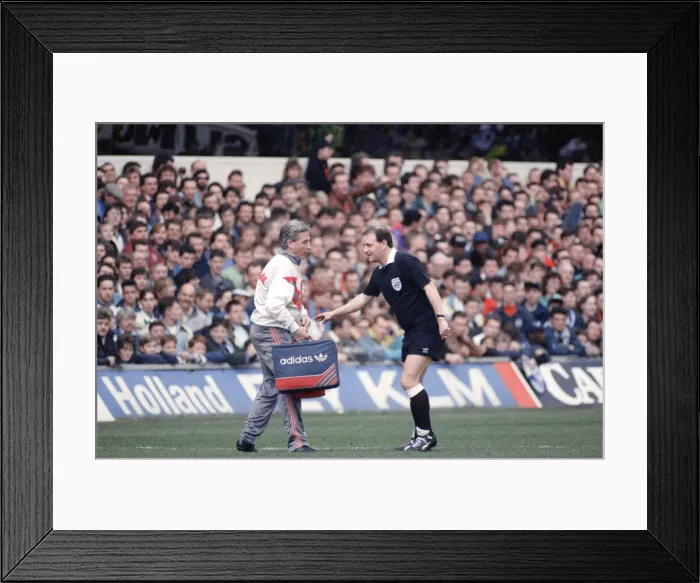 Framed Print : FA Cup Quarter Final match at Loftus Road. Queens Park Rangers 2 v Liverpool 2 Framed Print : FA Cup Quarter Final match at Loftus Road. Queens Park Rangers 2 v Liverpool 2