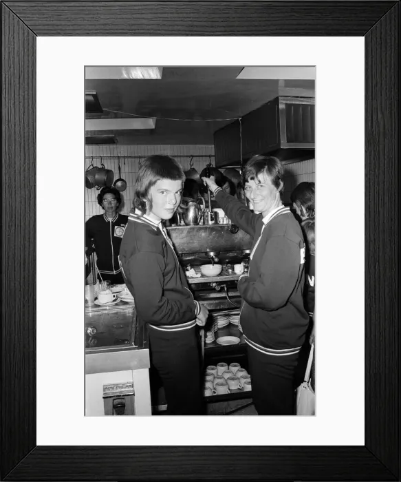 Framed Print : The British Womens football team in Mexico City for the Womens World Cup Framed Print : The British Womens football team in Mexico City for the Womens World Cup