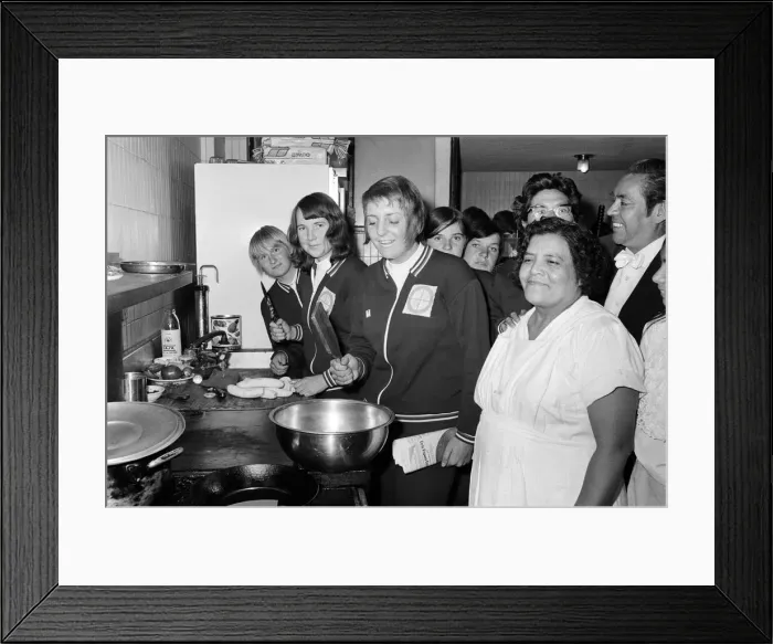 Framed Print : The British Womens football team in Mexico City for the Womens World Cup Framed Print : The British Womens football team in Mexico City for the Womens World Cup