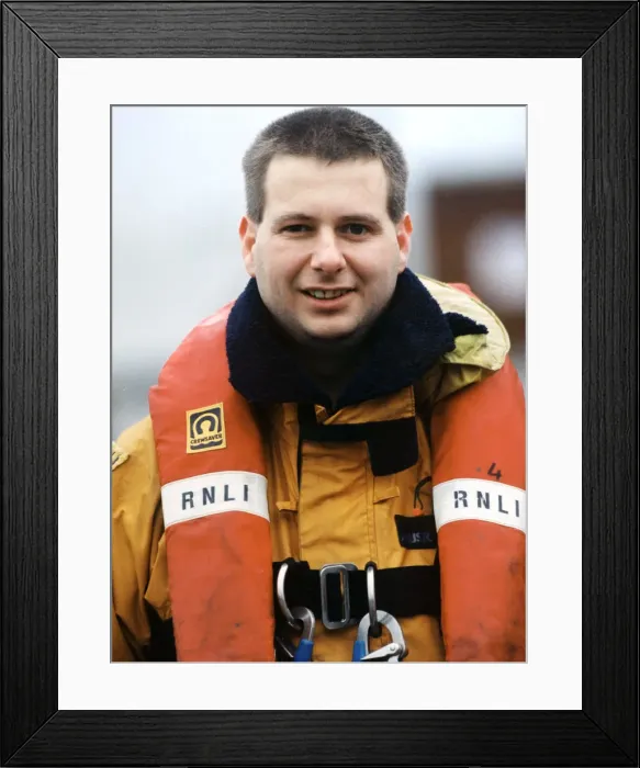 Framed Print : Barry lifeboat member Dave Phillips. 19th January 1998 Framed Print : Barry lifeboat member Dave Phillips. 19th January 1998