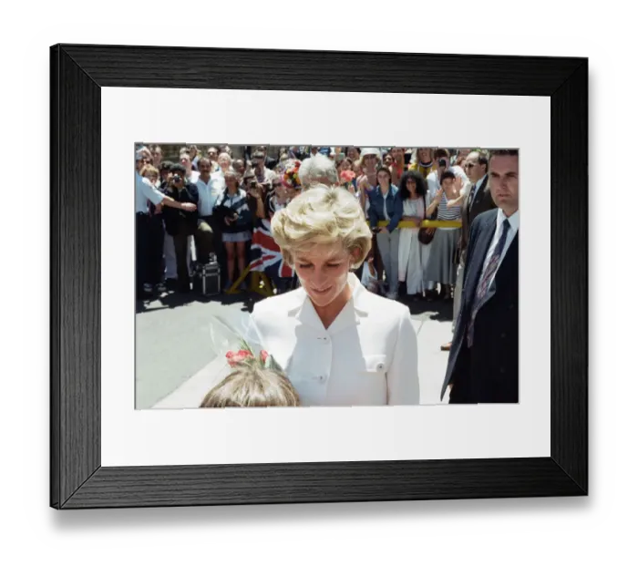Framed Print : Diana, Princess of Wales arrives at the The Sacred Heart Hospice in Sydney, Australia Framed Print : Diana, Princess of Wales arrives at the The Sacred Heart Hospice in Sydney, Australia