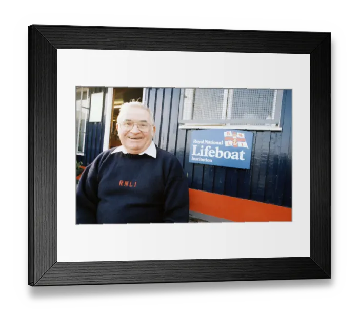 Framed Print : Barry lifeboat member Ted Powell. 1st March 1999