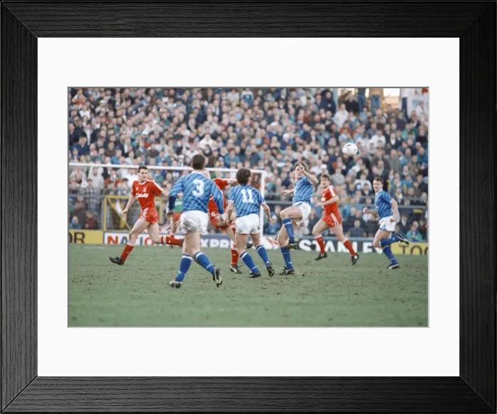 Framed Print : FA Cup 4th round match at The Den. Final score Millwall 0 v Liverpool 2 Framed Print : FA Cup 4th round match at The Den. Final score Millwall 0 v Liverpool 2