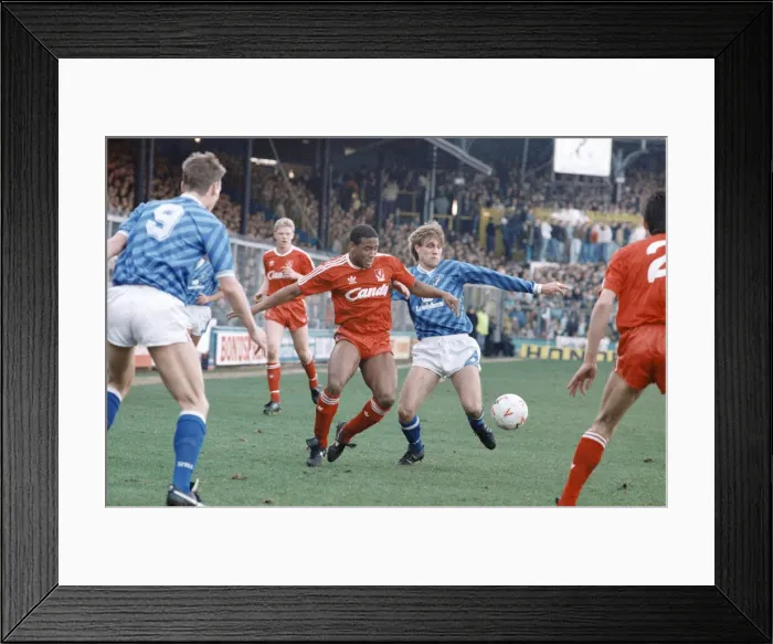 Framed Print : FA Cup 4th round match at The Den. Final score Millwall 0 v Liverpool 2