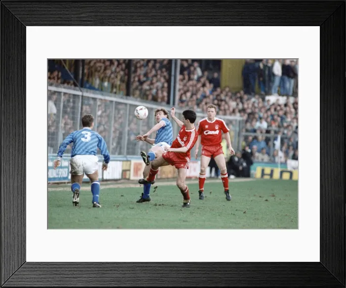 Framed Print : FA Cup 4th round match at The Den. Final score Millwall 0 v Liverpool 2 Framed Print : FA Cup 4th round match at The Den. Final score Millwall 0 v Liverpool 2