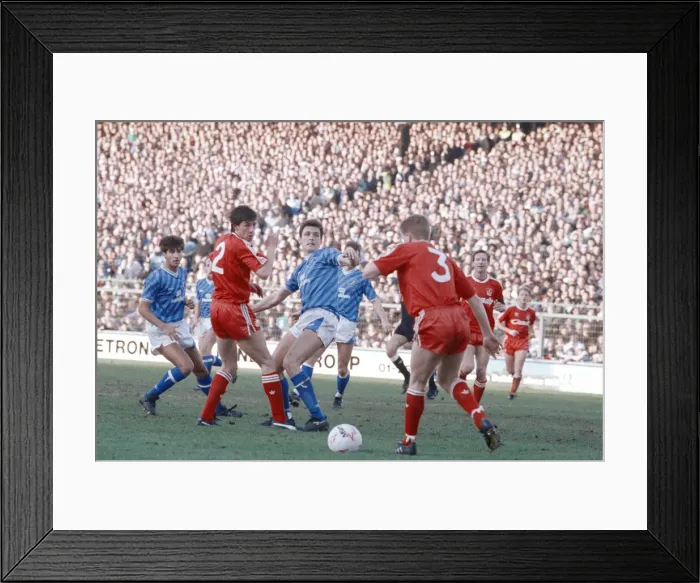 Framed Print : FA Cup 4th round match at The Den. Final score Millwall 0 v Liverpool 2 Framed Print : FA Cup 4th round match at The Den. Final score Millwall 0 v Liverpool 2