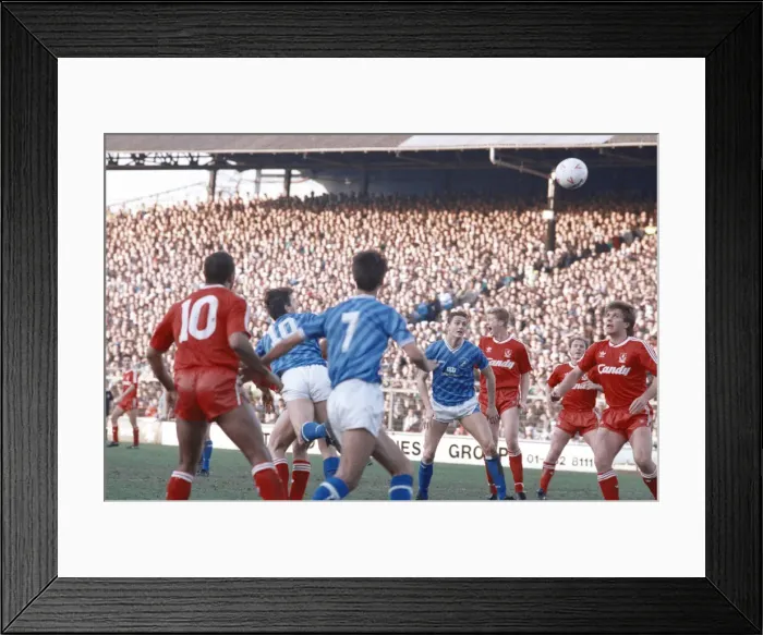 Framed Print : FA Cup 4th round match at The Den. Final score Millwall 0 v Liverpool 2