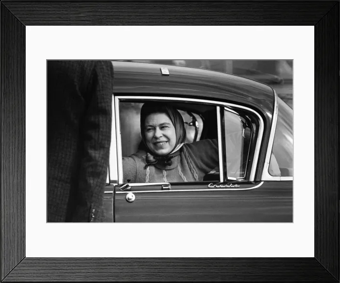 Framed Print : Queen Elizabeth II at Windsor Great Park, Berkshire. 1st May 1971 Framed Print : Queen Elizabeth II at Windsor Great Park, Berkshire. 1st May 1971
