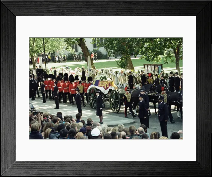 Framed Print : The funeral of Diana, Princess of Wales at Westminster Abbey, London. 6th September 1997