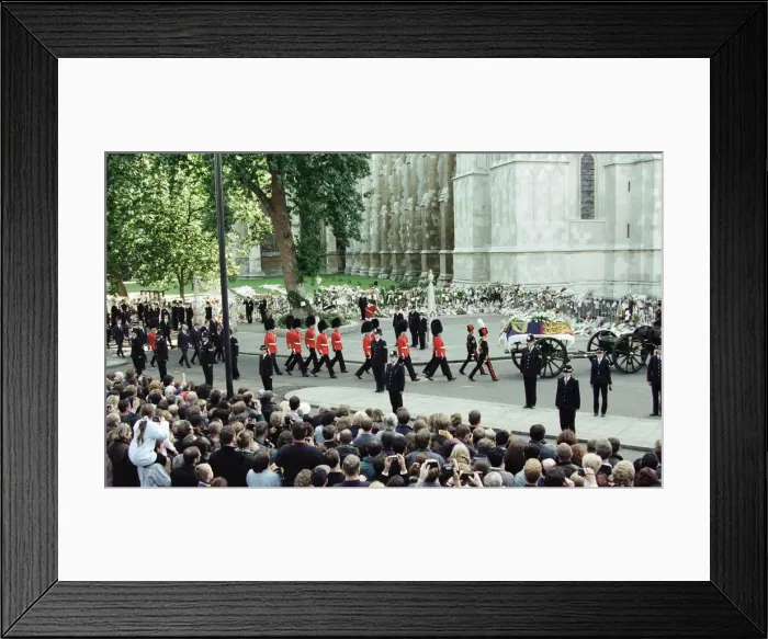 Framed Print : The funeral of Diana, Princess of Wales at Westminster Abbey, London Framed Print : The funeral of Diana, Princess of Wales at Westminster Abbey, London