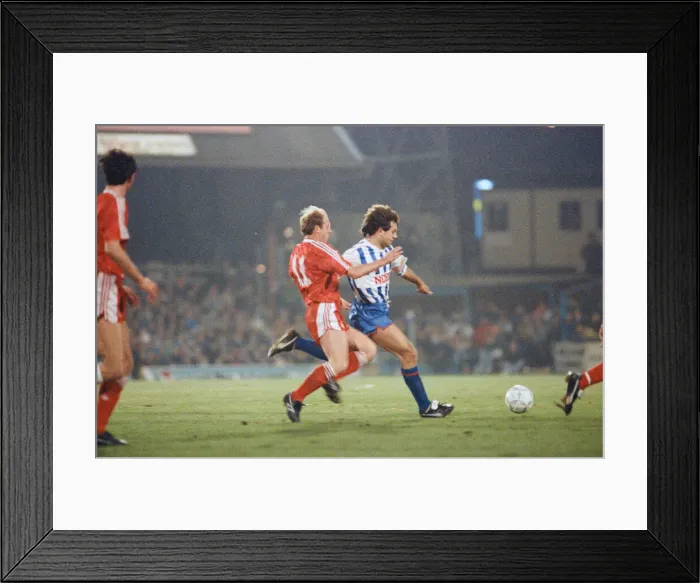 Framed Print : FA Cup 4th round replay at the Goldstone Ground, Hove. Brighton Framed Print : FA Cup 4th round replay at the Goldstone Ground, Hove. Brighton