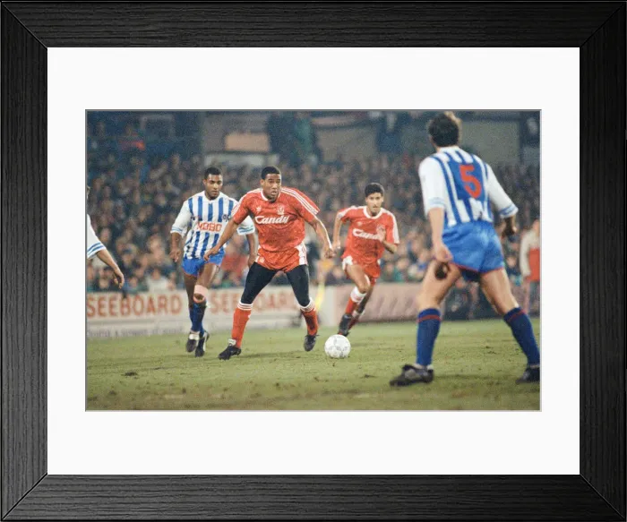 Framed Print : FA Cup 4th round replay at the Goldstone Ground, Hove. Brighton