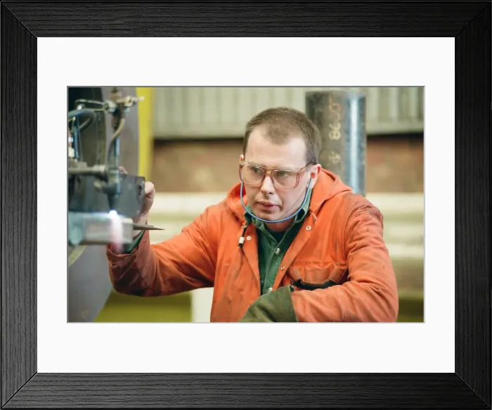 Framed Print : Work in progress at Hartlepool Steel Fabrications on the Gateshead Angel of the North