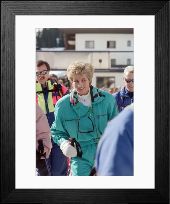 Framed Print : HRH The Princess of Wales, Princess Diana, during a skiing holiday in Lech, Austria Framed Print : HRH The Princess of Wales, Princess Diana, during a skiing holiday in Lech, Austria