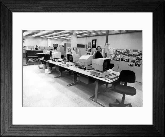 Framed Print : The Liverpool Echo office, Old Hall Street, before reorganisation. December 1992 Framed Print : The Liverpool Echo office, Old Hall Street, before reorganisation. December 1992