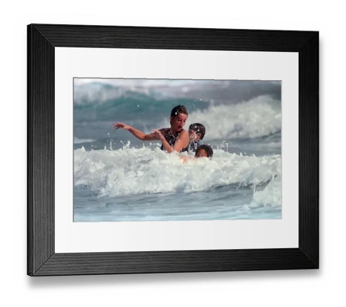 Framed Print : Diana, Princess of Wales on holiday in Nevis with her sons. January 1993 Framed Print : Diana, Princess of Wales on holiday in Nevis with her sons. January 1993