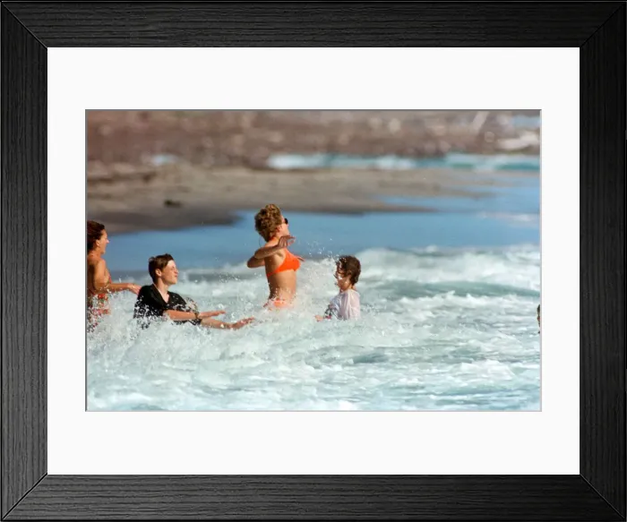 Framed Print : Diana, Princess of Wales on holiday in Nevis with her sons. January 1993 Framed Print : Diana, Princess of Wales on holiday in Nevis with her sons. January 1993