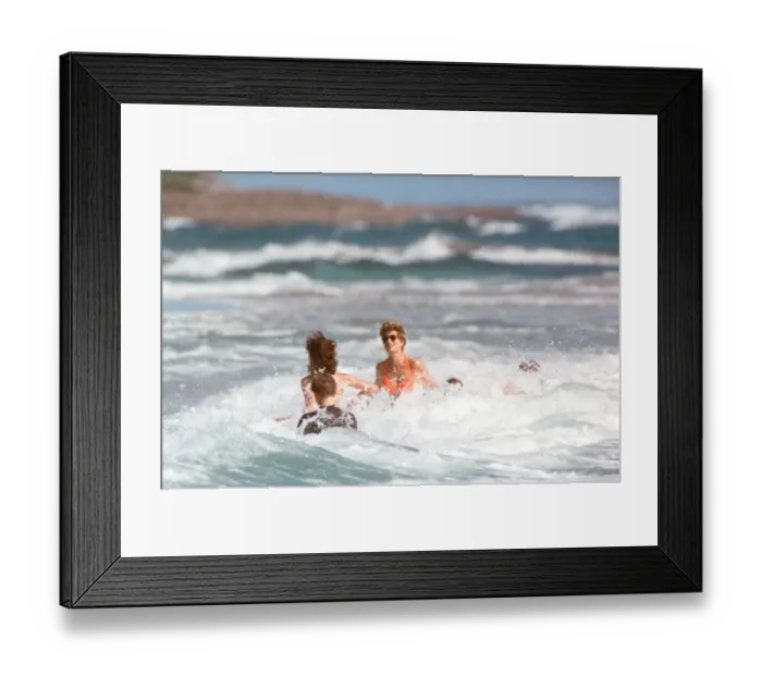 Framed Print : Diana, Princess of Wales on holiday in Nevis with her sons. January 1993 Framed Print : Diana, Princess of Wales on holiday in Nevis with her sons. January 1993