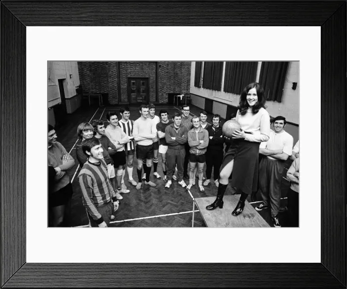 Framed Print : Jenny Prigg, 20, of Hendon Green, who is a trained remedial gymnast Framed Print : Jenny Prigg, 20, of Hendon Green, who is a trained remedial gymnast