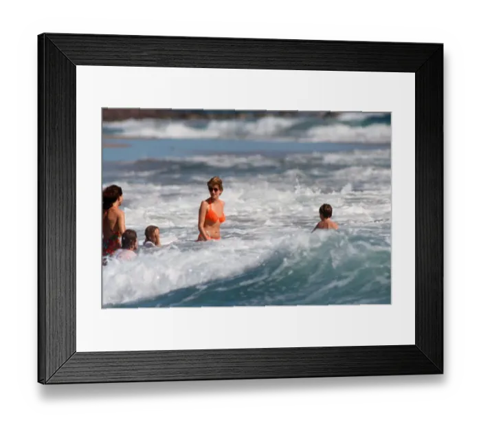 Framed Print : Diana, Princess of Wales on holiday in Nevis with her sons. January 1993