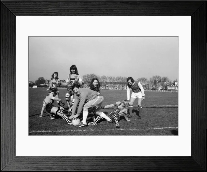 Framed Print : Billed as the worlds most beautiful football match, The Lumley Lovers v Framed Print : Billed as the worlds most beautiful football match, The Lumley Lovers v