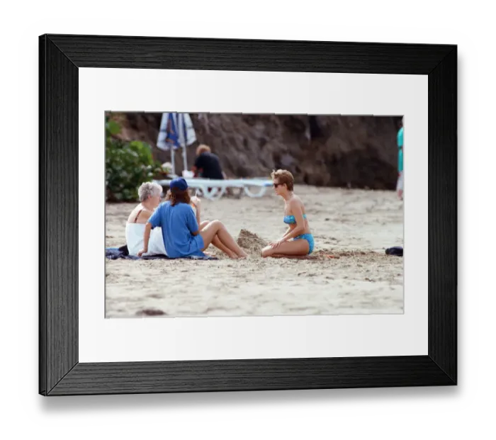Framed Print : Diana, Princess of Wales on holiday in Nevis. January 1993