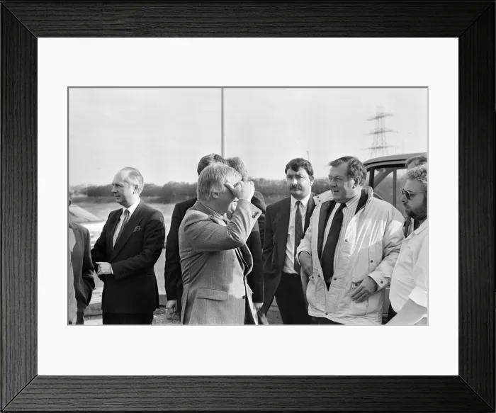 Framed Print : Chris Patten, Environment Minister visits Switch Island, site of new proposed blue route Framed Print : Chris Patten, Environment Minister visits Switch Island, site of new proposed blue route