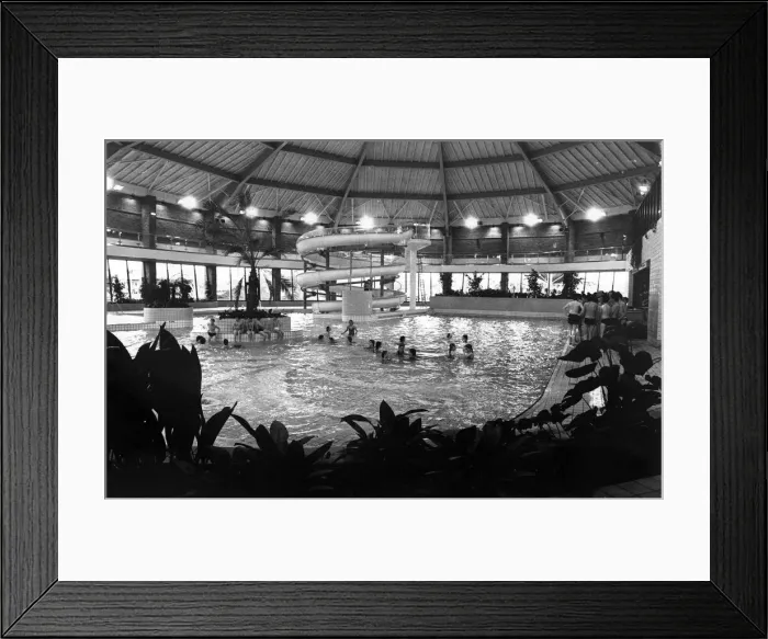 Framed Print : The swimming pool at Newports new leisure and entertainment complex