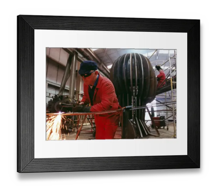 Framed Print : Work in progress at Hartlepool Steel Fabrications on the Gateshead Angel of the North