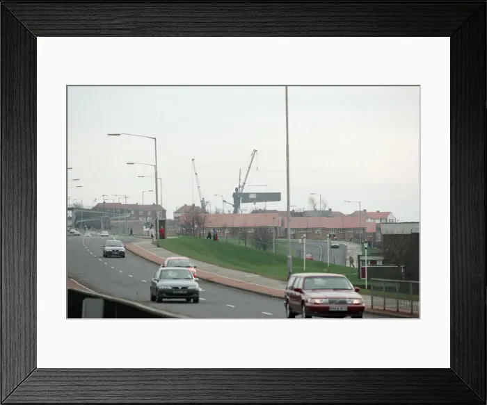 Framed Print : The Angel of the North is erected in Gateshead by staff from Hartlepool Fabrications Framed Print : The Angel of the North is erected in Gateshead by staff from Hartlepool Fabrications