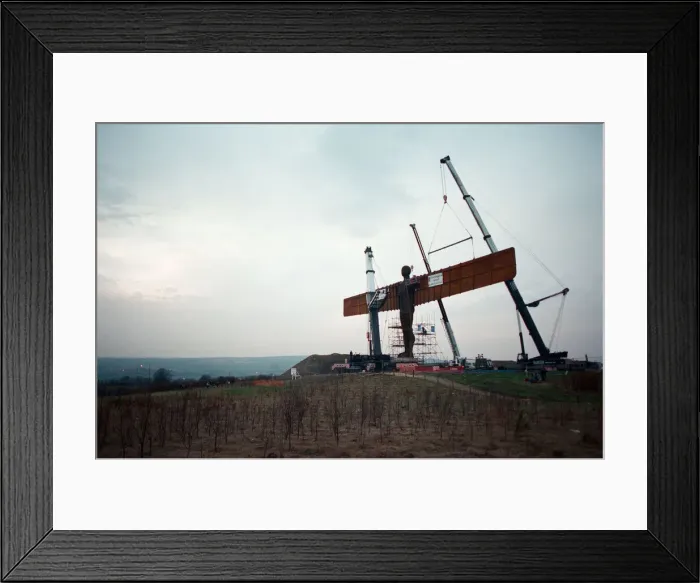 Framed Print : The Angel of the North is erected in Gateshead by staff from Hartlepool Fabrications Framed Print : The Angel of the North is erected in Gateshead by staff from Hartlepool Fabrications
