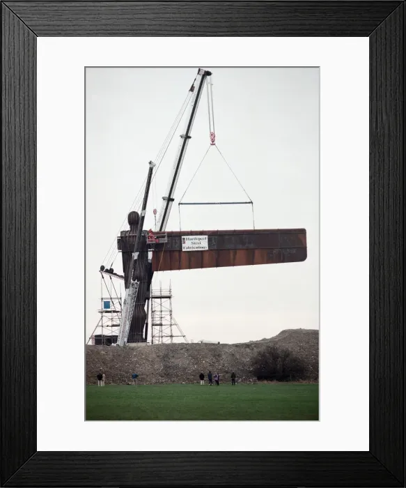 Framed Print : The Angel of the North is erected in Gateshead by staff from Hartlepool Fabrications Framed Print : The Angel of the North is erected in Gateshead by staff from Hartlepool Fabrications