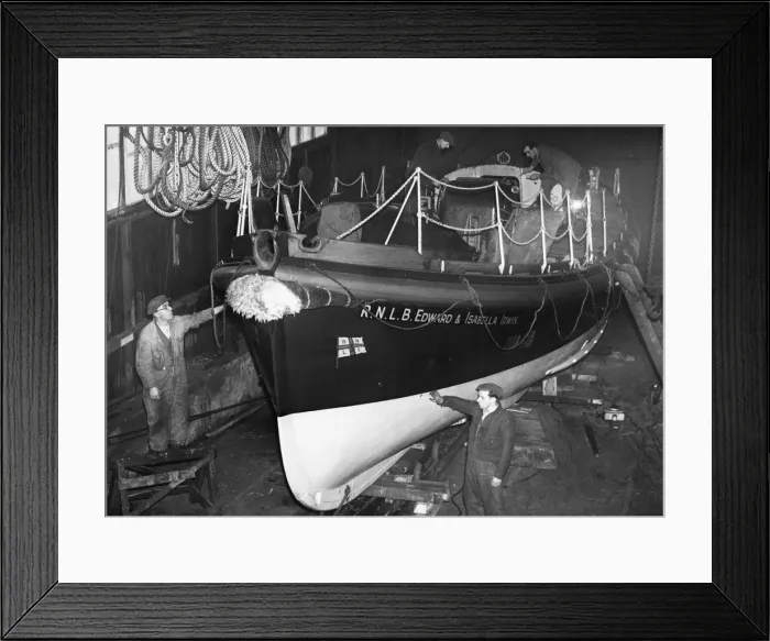 Framed Print : The Sunderland lifeboat Edward and Isabella Quinn