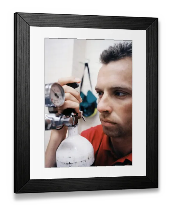 Framed Print : Gareth Davies, a captain at Rest Bay Lifeboat Station at Porthcawl Framed Print : Gareth Davies, a captain at Rest Bay Lifeboat Station at Porthcawl
