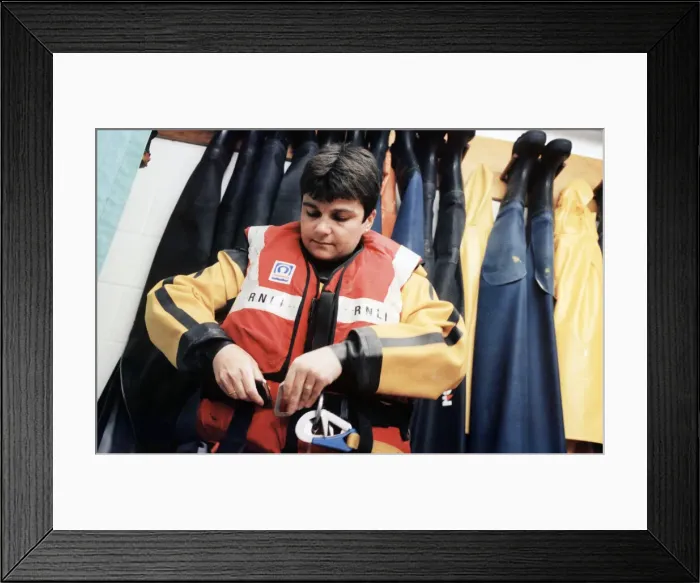 Framed Print : 36 year old Aileen Jones, the only female helm in the RNLI in Wales