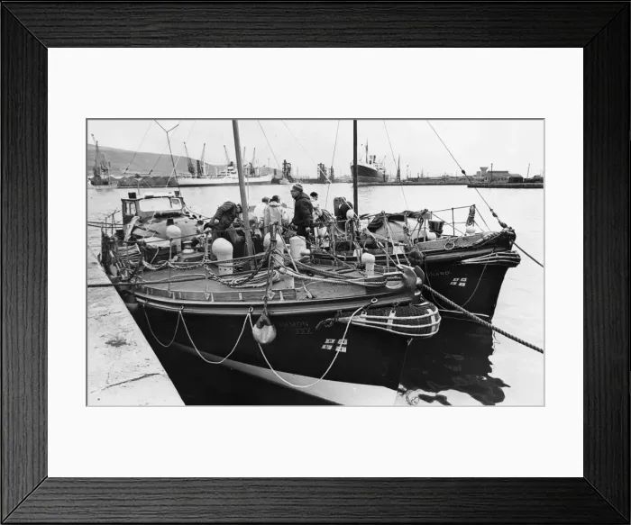Framed Print : The Mumbles lifeboat William Gammon returned to Swansea yesterday after an £ Framed Print : The Mumbles lifeboat William Gammon returned to Swansea yesterday after an £