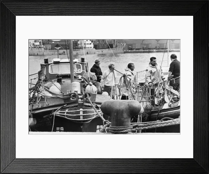 Framed Print : The Mumbles lifeboat William Gammon returned to Swansea yesterday after an £ Framed Print : The Mumbles lifeboat William Gammon returned to Swansea yesterday after an £