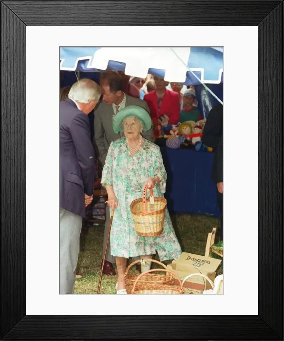 Framed Print : Queen Elizabeth The Queen Mother at Sandringham Flower Show, Norfolk. 26th July 1995