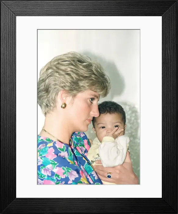 Framed Print : Diana, Princess of Wales visiting a hostel for abandoned children in Feben near Sao Paulo Framed Print : Diana, Princess of Wales visiting a hostel for abandoned children in Feben near Sao Paulo