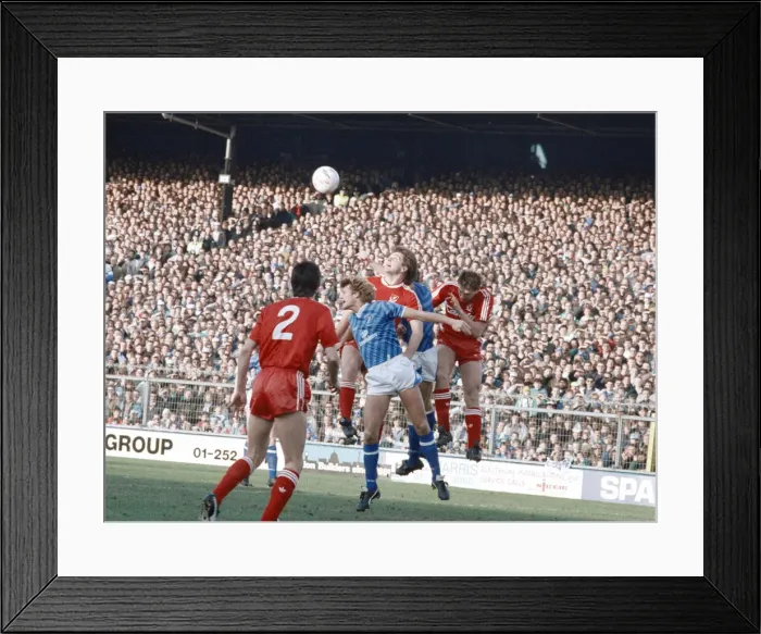 Framed Print : FA Cup 4th round match at The Den. Final score Millwall 0 v Liverpool 2